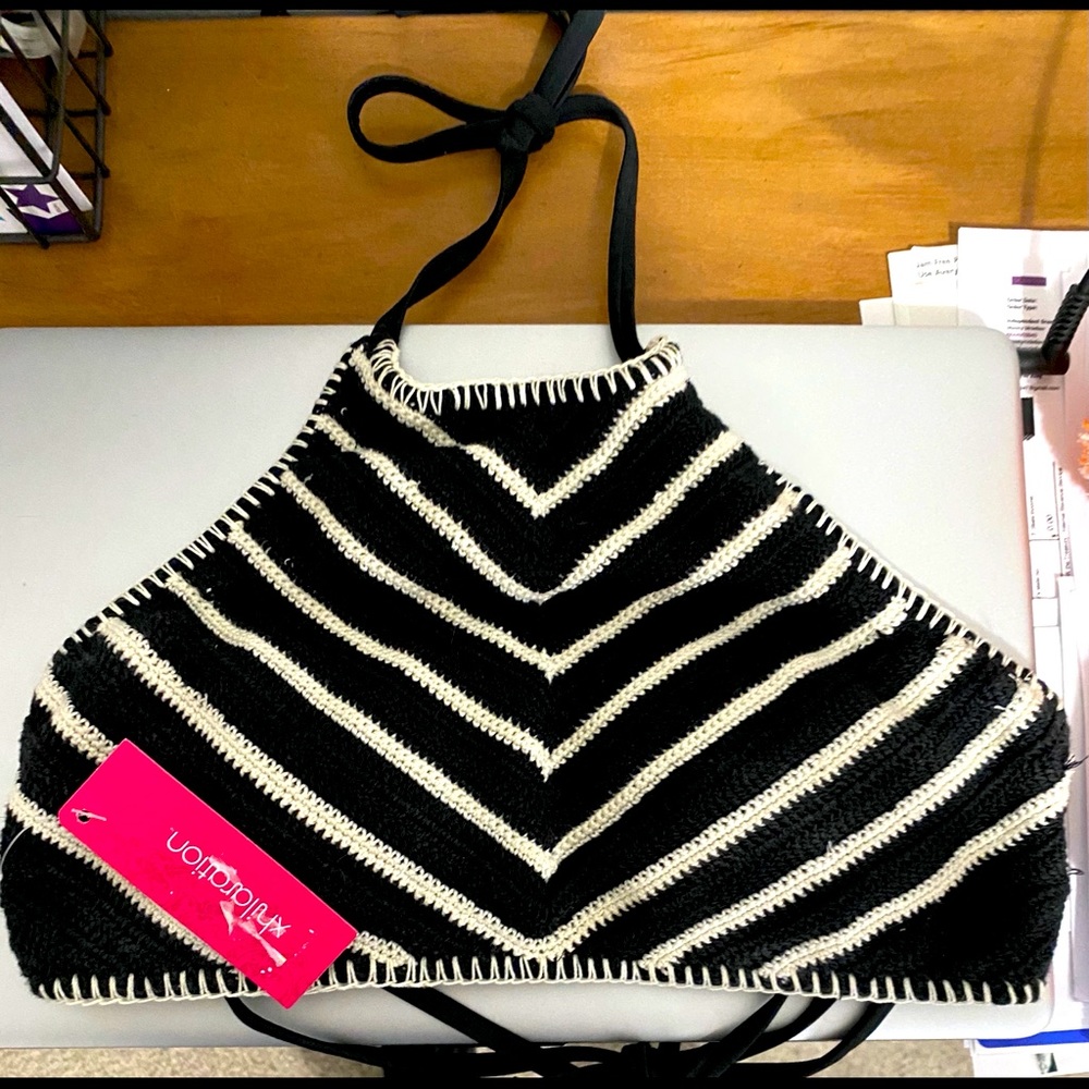 NWT High Neck Bikini Top